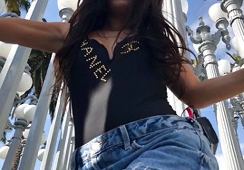 پنت هاوس Busty سکس بسیار زیبا پت نیکی بنز خروس ضربات و Titty لعنتی!