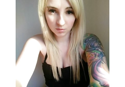 Clit بسیار نوک سینه سکسی بزرگ - 1